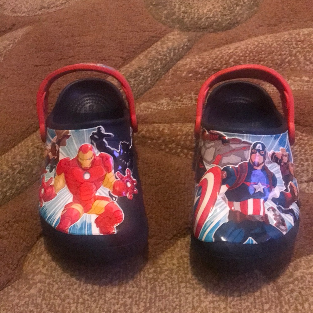 Crocs - Avengers